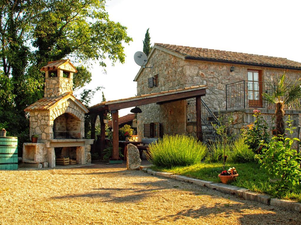 Holiday Home Rasopas Малинська Екстер'єр фото