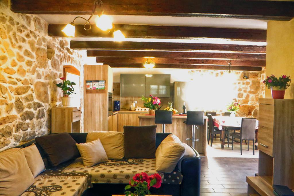 Holiday Home Rasopas Малинська Екстер'єр фото