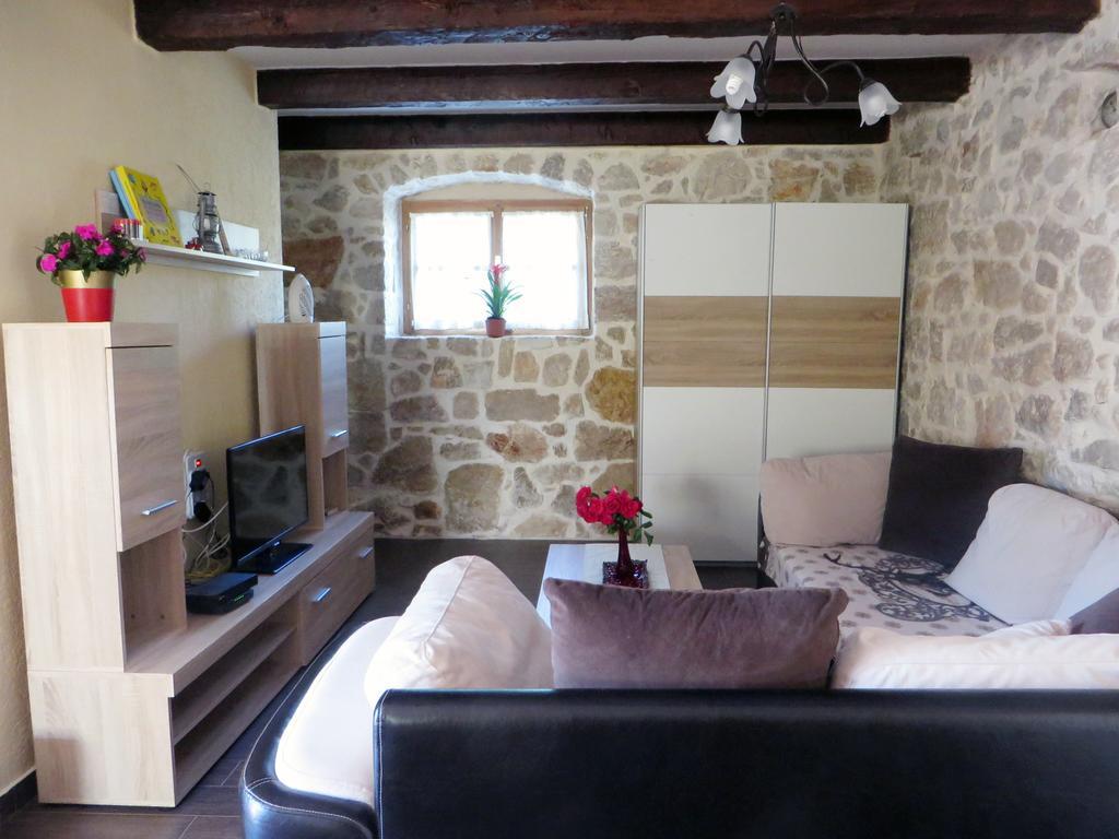 Holiday Home Rasopas Малинська Екстер'єр фото