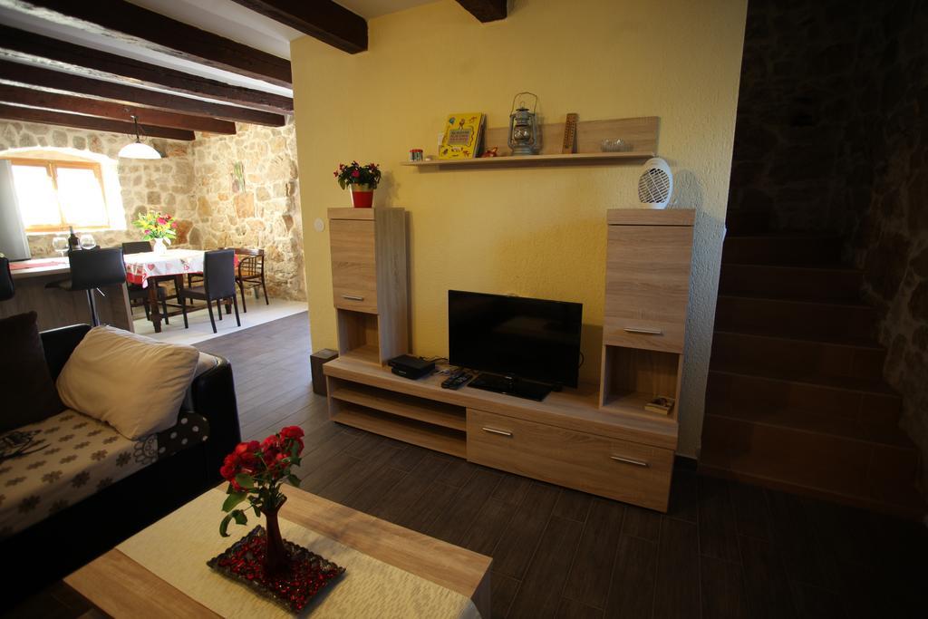 Holiday Home Rasopas Малинська Екстер'єр фото
