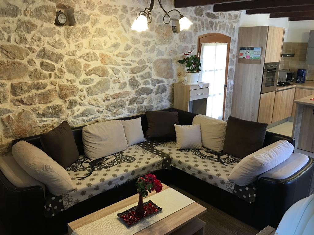 Holiday Home Rasopas Малинська Екстер'єр фото