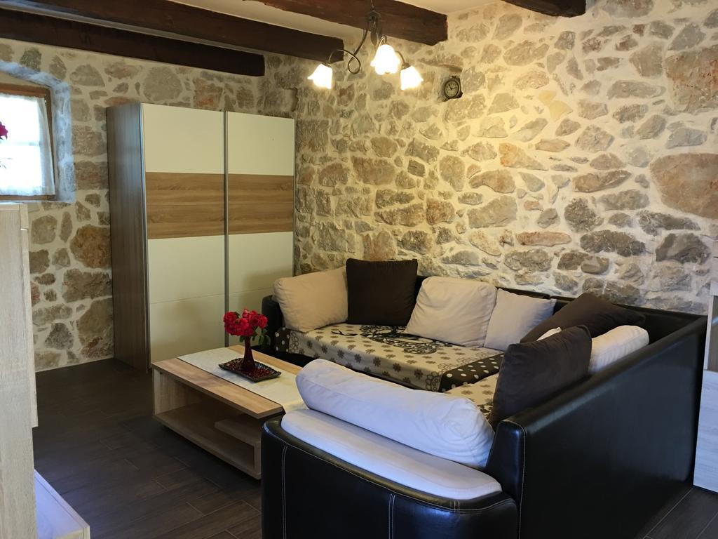 Holiday Home Rasopas Малинська Екстер'єр фото